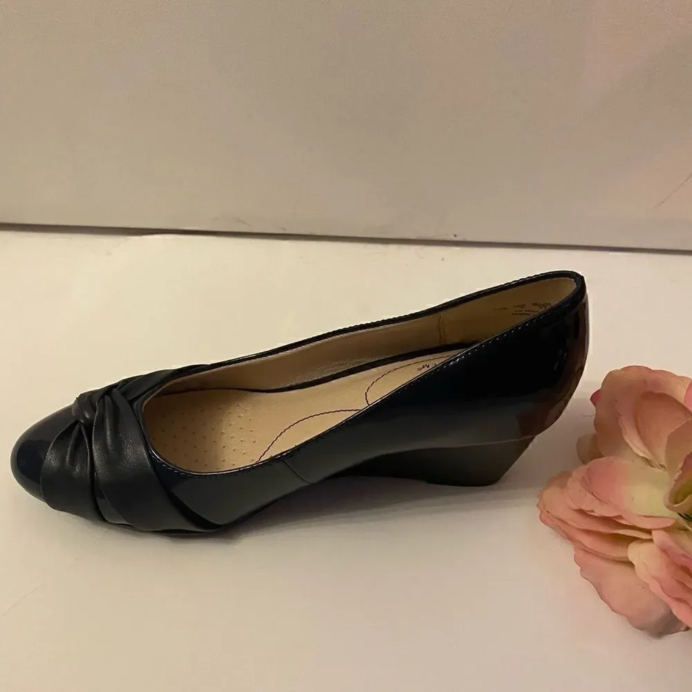 🛍 Life Stride Women’s Janice wedge Heels 7 W